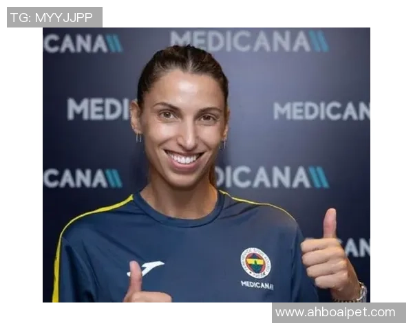 法国足球明星加盟曼联引发全球关注球迷热议新赛季表现期待